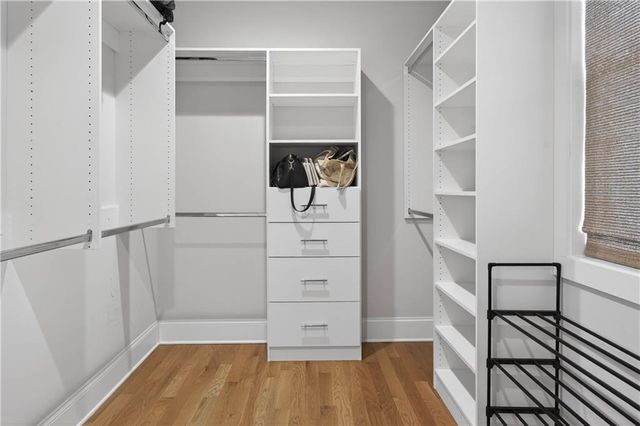 6570 Crestwood Peninsula, Flowery Branch, GA 30542