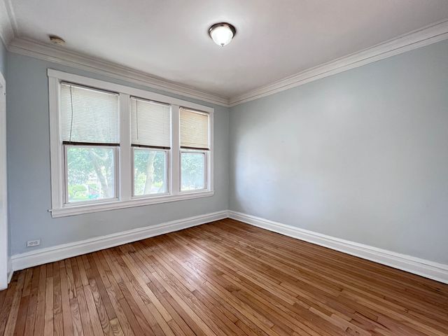 8856 S Lowe Avenue 2F, Chicago, IL 60620