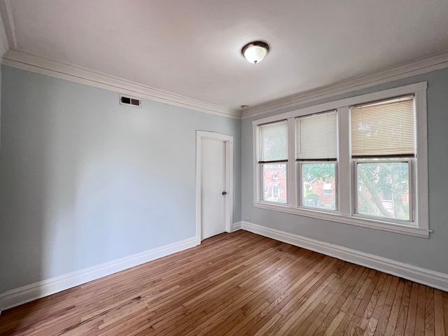 8856 S Lowe Avenue 2F, Chicago, IL 60620