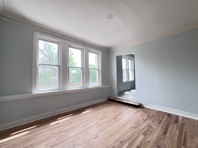 8856 S Lowe Avenue 2F, Chicago, IL 60620