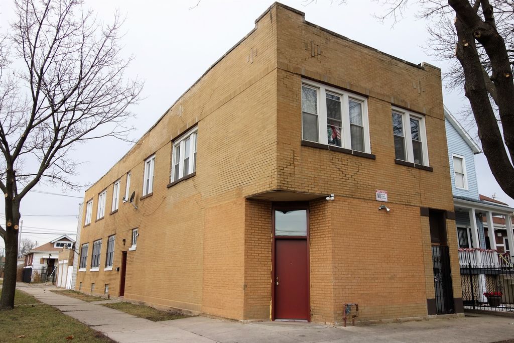 8856 S Lowe Avenue 2F, Chicago, IL 60620