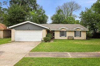 1845 King Arthur Court, Pinehurst, TX 77630