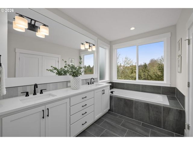 13197 Nw Carson Rd Lot 7, Portland, OR 97229