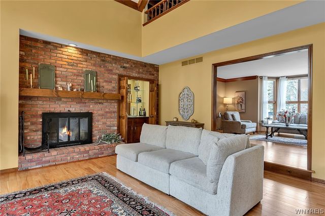7 Deer Run Court, Amherst, NY 14221