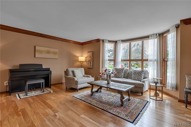 7 Deer Run Court, Amherst, NY 14221
