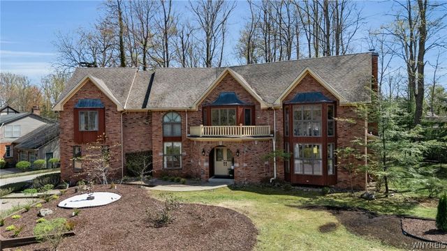 7 Deer Run Court, Amherst, NY 14221