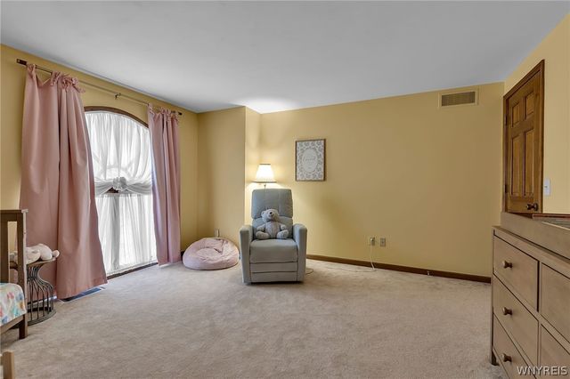 7 Deer Run Court, Amherst, NY 14221