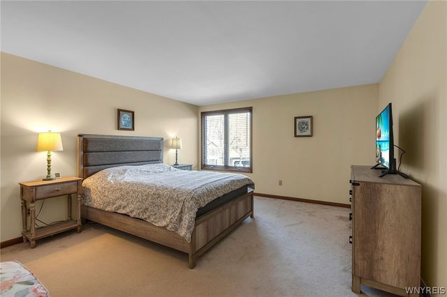 7 Deer Run Court, Amherst, NY 14221
