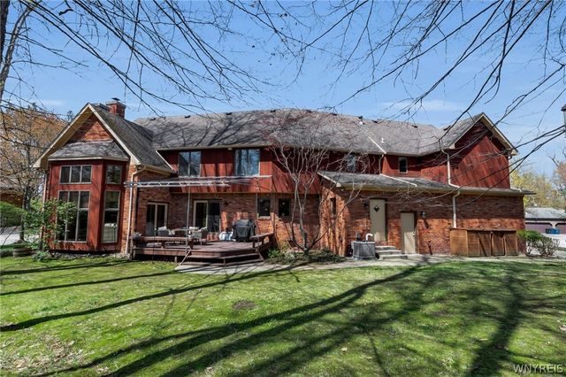 7 Deer Run Court, Amherst, NY 14221