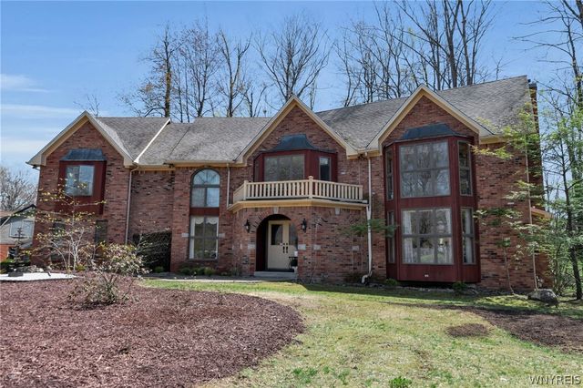 7 Deer Run Court, Amherst, NY 14221