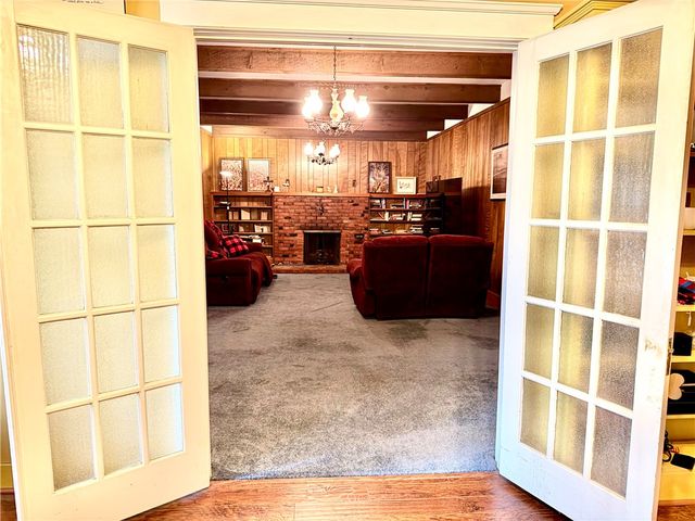 607 West Fox Street, Caldwell, TX 77836
