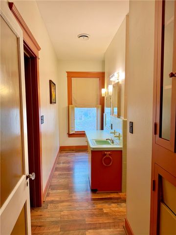 607 West Fox Street, Caldwell, TX 77836