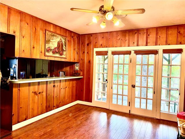607 West Fox Street, Caldwell, TX 77836
