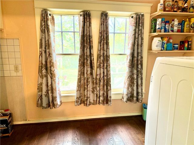 607 West Fox Street, Caldwell, TX 77836