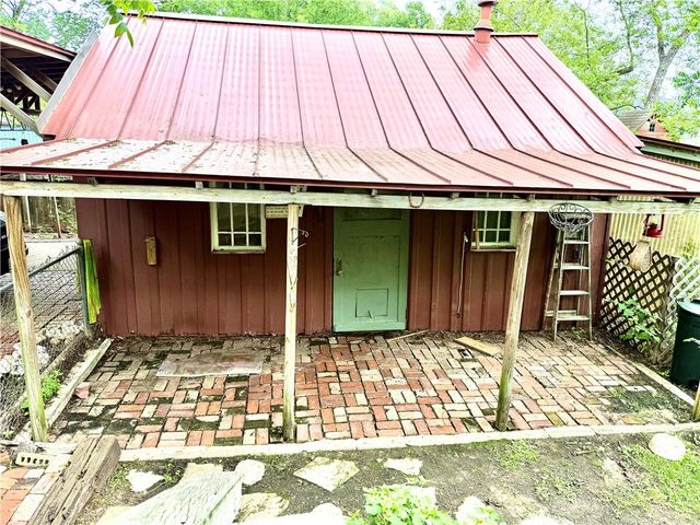 607 West Fox Street, Caldwell, TX 77836