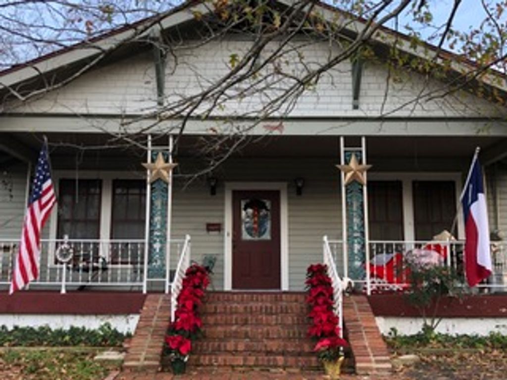 607 West Fox Street, Caldwell, TX 77836
