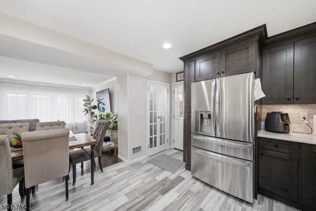 55 N 15Th St, Hawthorne Boro, NJ 07506