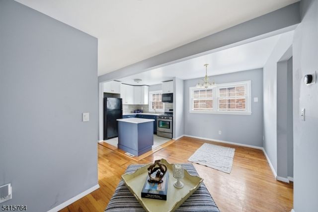 55 N 15Th St, Hawthorne Boro, NJ 07506