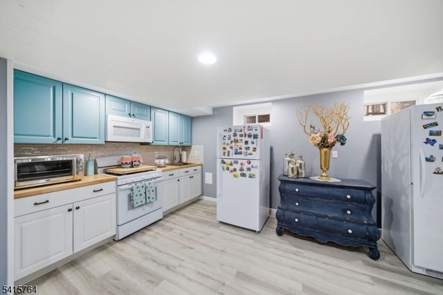 55 N 15Th St, Hawthorne Boro, NJ 07506