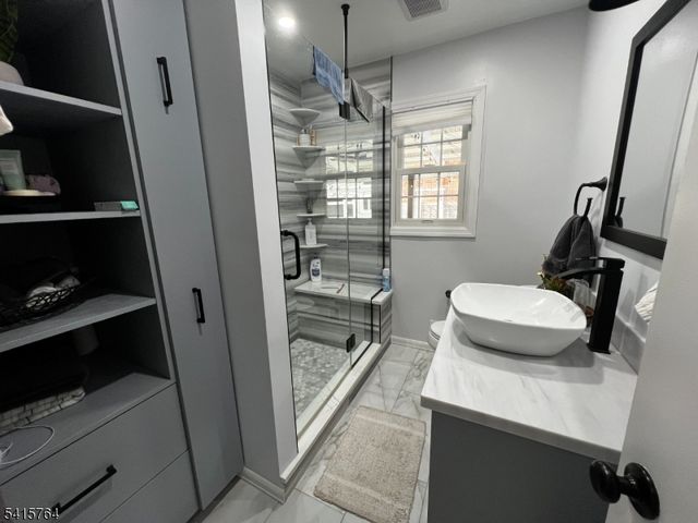 55 N 15Th St, Hawthorne Boro, NJ 07506