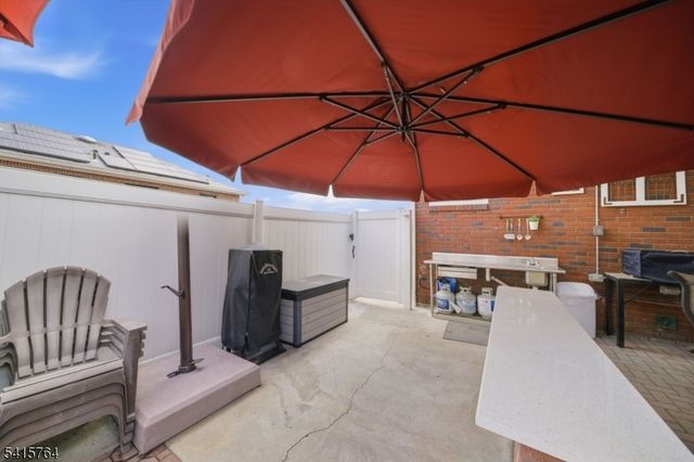 55 N 15Th St, Hawthorne Boro, NJ 07506