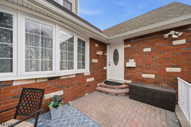 55 N 15Th St, Hawthorne Boro, NJ 07506
