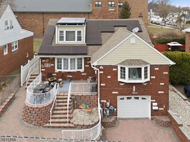 55 N 15Th St, Hawthorne Boro, NJ 07506