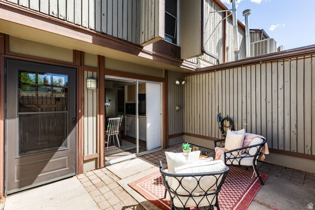 Image 25 of property listing at 507 E TONALEA DR, Murray, UT 84107