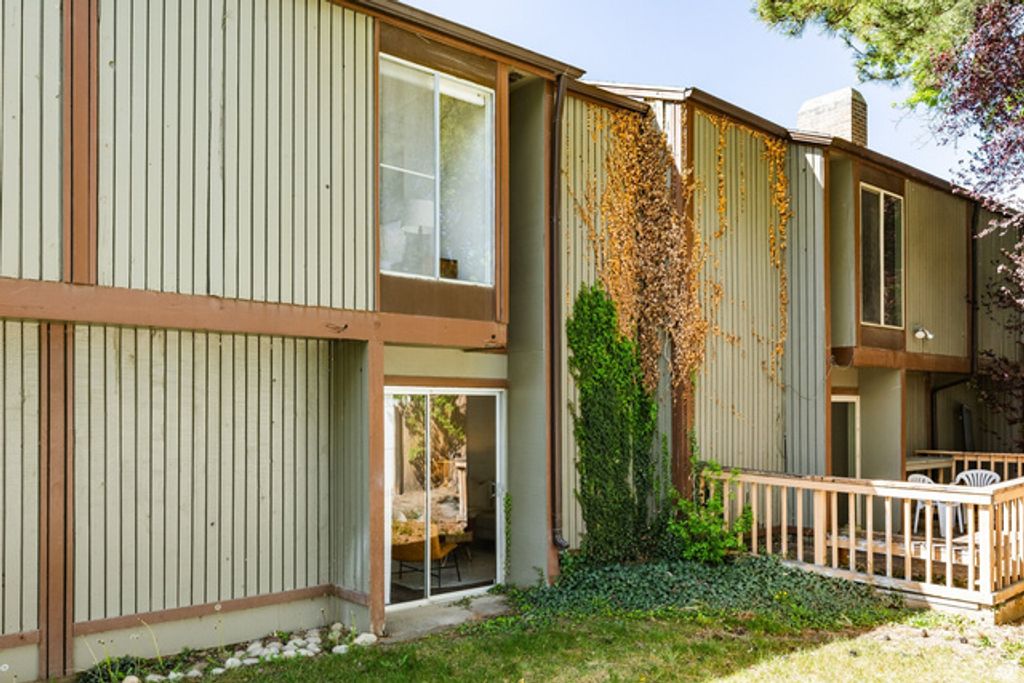 Image 26 of property listing at 507 E TONALEA DR, Murray, UT 84107