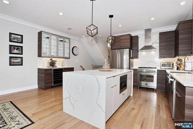 414 Lawton Avenue, Cliffside Park, NJ 07010