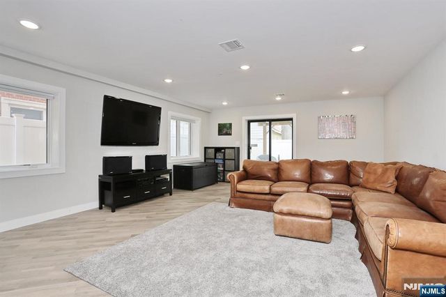 414 Lawton Avenue, Cliffside Park, NJ 07010