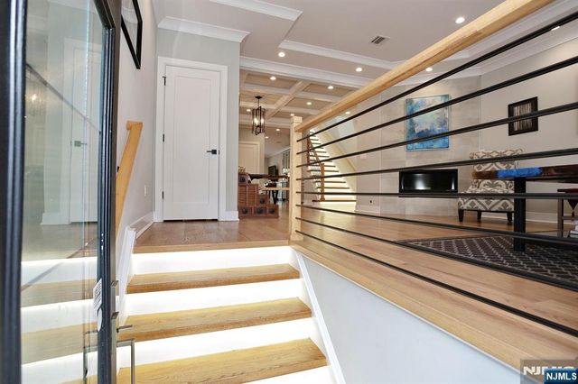 414 Lawton Avenue, Cliffside Park, NJ 07010