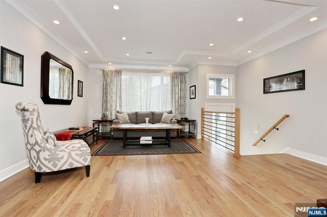 414 Lawton Avenue, Cliffside Park, NJ 07010