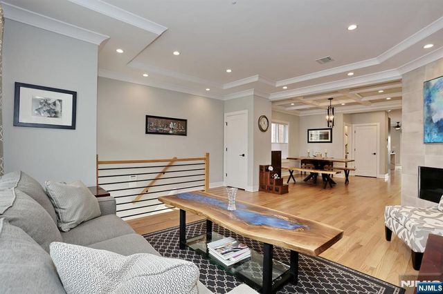 414 Lawton Avenue, Cliffside Park, NJ 07010