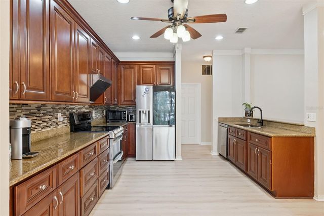 422 SANDRINGHAM COURT, Winter Springs, FL 32708