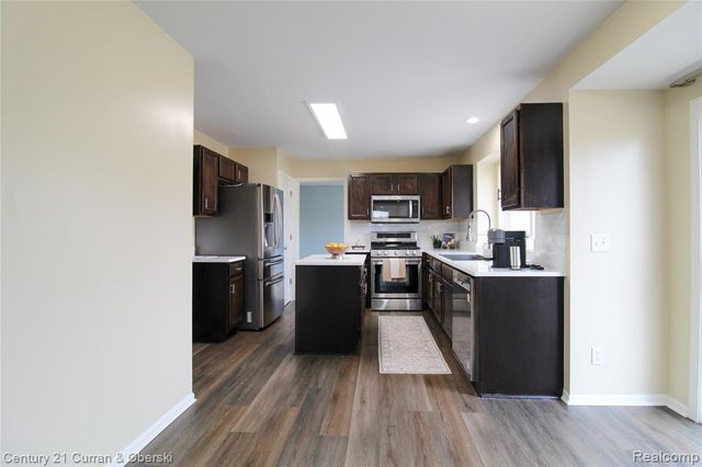 3571 Brooklyn Drive, Canton, MI 48188