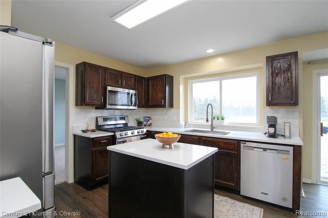 3571 Brooklyn Drive, Canton, MI 48188