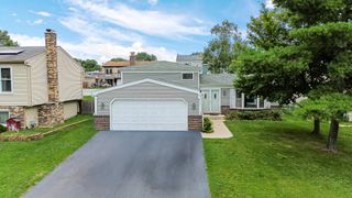 915 Wampum Court, Carol Stream, IL 60188
