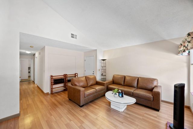1843 Perrone Circle, San Jose, CA 95116