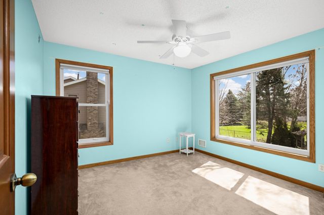 13004 Highpoint Curve, Burnsville, MN 55337