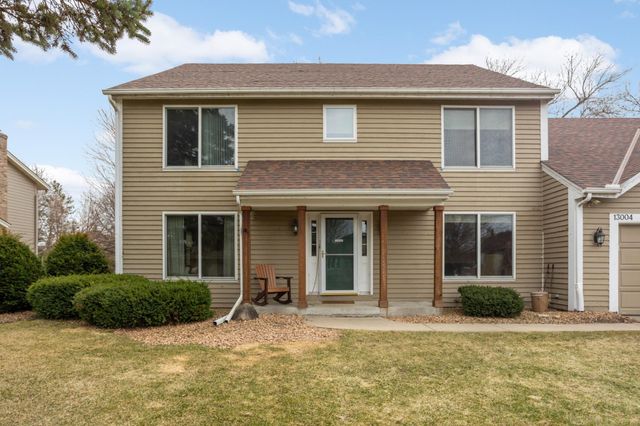 13004 Highpoint Curve, Burnsville, MN 55337