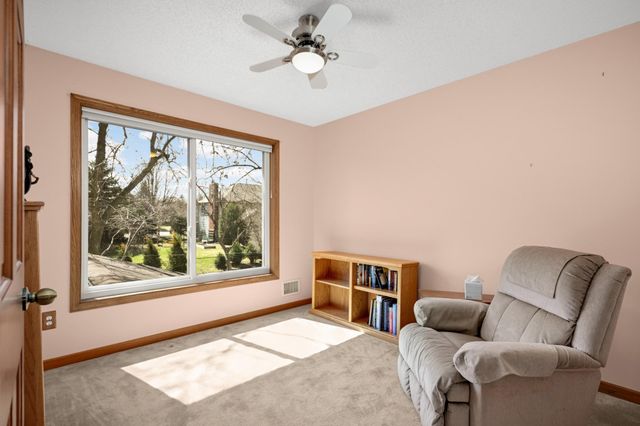 13004 Highpoint Curve, Burnsville, MN 55337