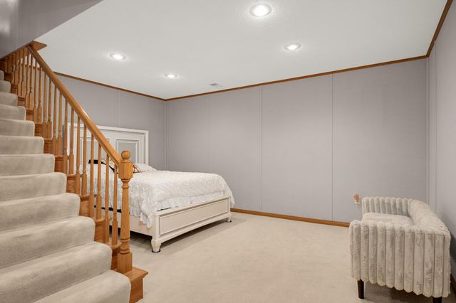 13004 Highpoint Curve, Burnsville, MN 55337