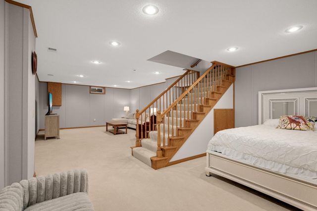 13004 Highpoint Curve, Burnsville, MN 55337