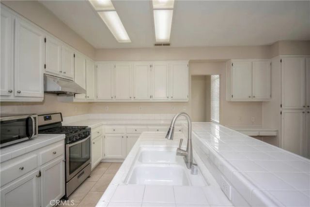 7437 Carrollton, Eastvale, CA 92880