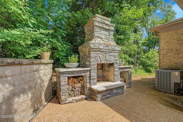 1595 Southern Ridge Trail, Olive Branch, MS 38654