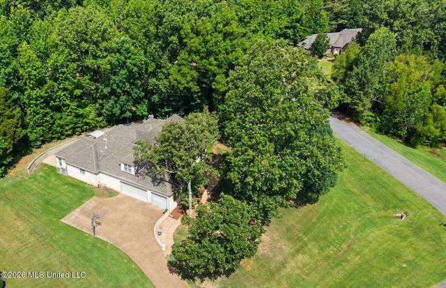 1595 Southern Ridge Trail, Olive Branch, MS 38654