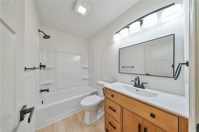1203 Andersonville Road, Townville, SC 29689