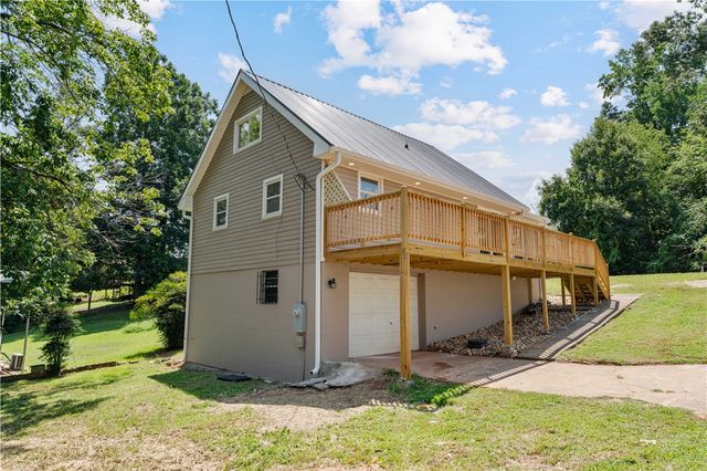 1203 Andersonville Road, Townville, SC 29689