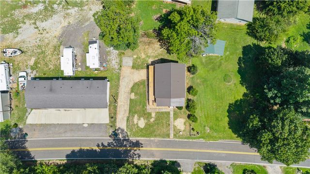 1203 Andersonville Road, Townville, SC 29689